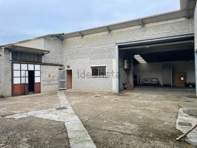 Capannone in vendita a Mortara, Lombardia