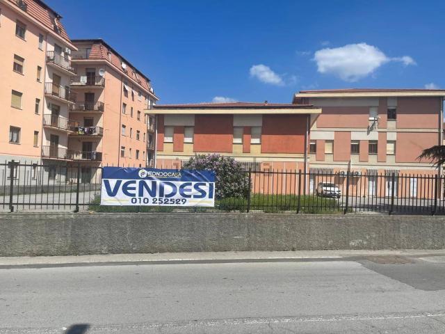 Capannone in vendita a Cairo Montenotte, Liguria