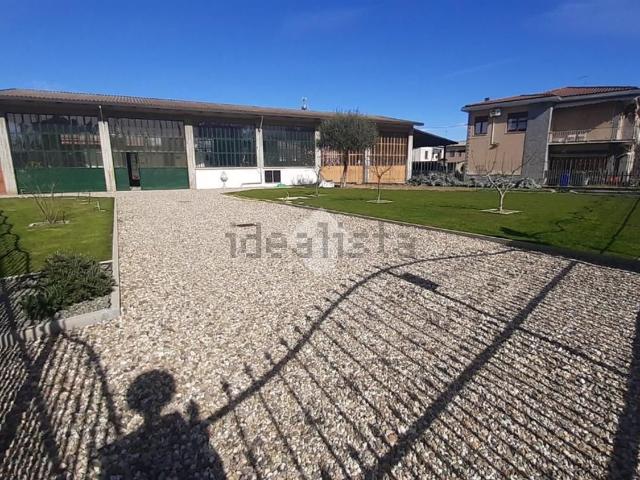 Capannone in vendita a Mede, Lombardia