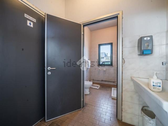 Capannone in vendita a Bassa Reggiana, Re