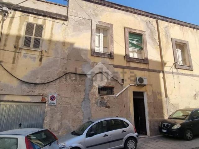 Capannone in vendita a Cappuccini, Cala Di Volpe