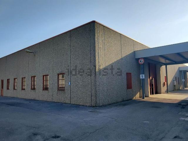 Capannone in vendita a Casalpusterlengo, Lombardia
