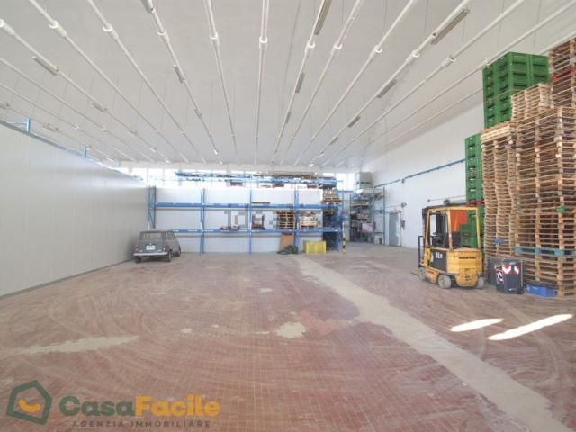 Capannone in vendita a Unione dei comuni Valle del Savio, Cesenà