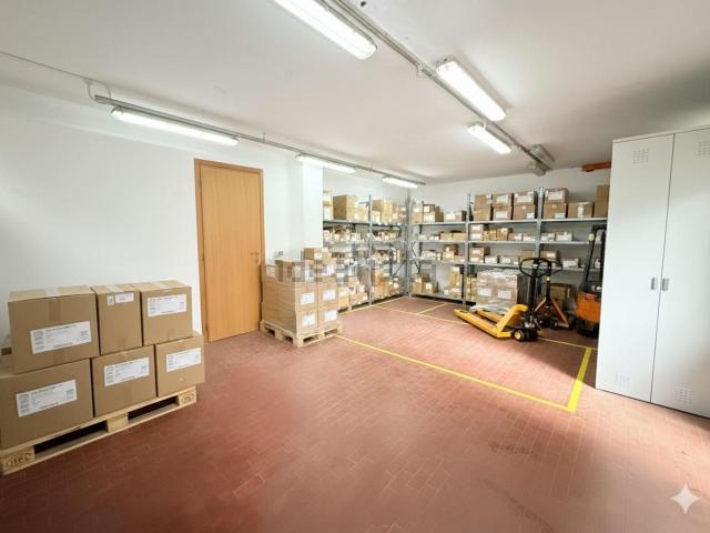 Capannone in vendita a Prati, Desio