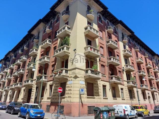 Capannone in vendita a Centro, Torino