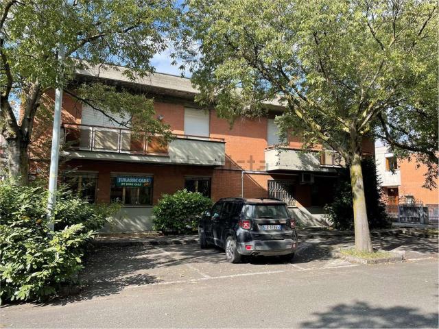 Capannone in vendita a Madonnina, Modena