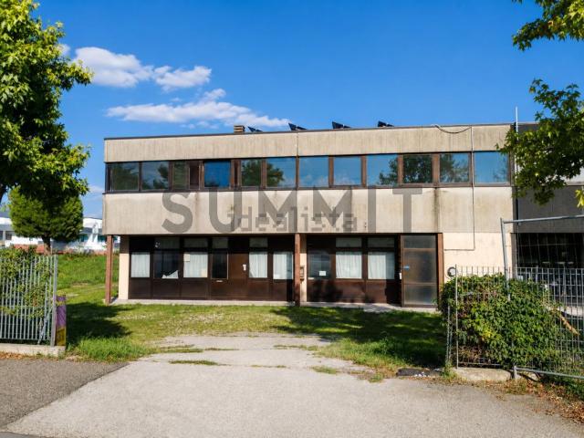 Capannone in vendita a Schio, Vicenza