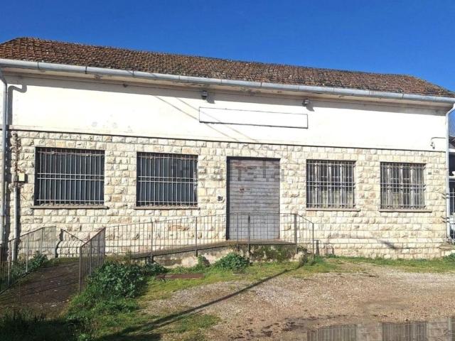 Capannone in vendita a Cenerente, Umbria