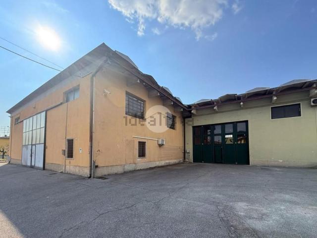 Capannone in vendita a Castiglione Delle Stiviere, Lombardia