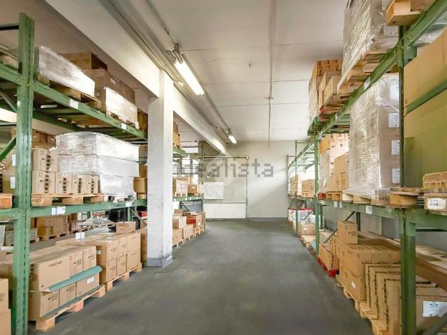 Capannone in vendita a Settala, Lombardia