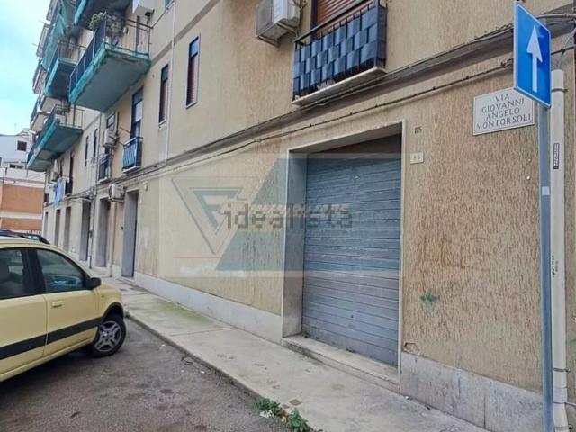 Capannone in vendita a Grottasanta, Siracusa