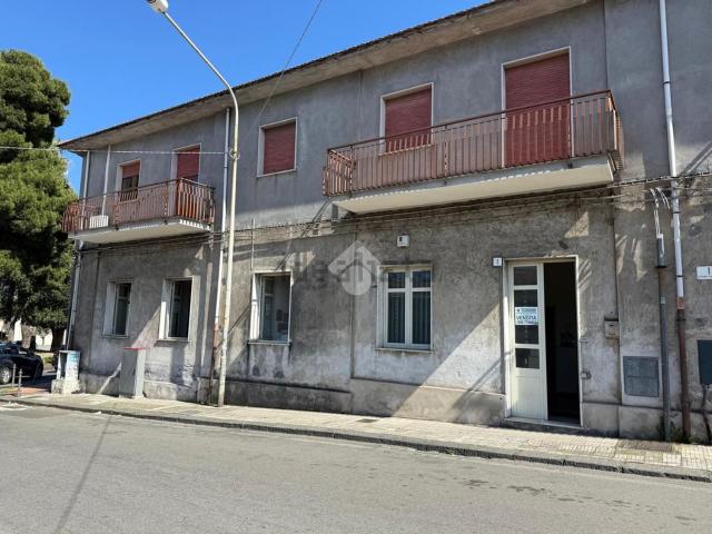 Capannone in vendita a Torre Archirafi, Riposto