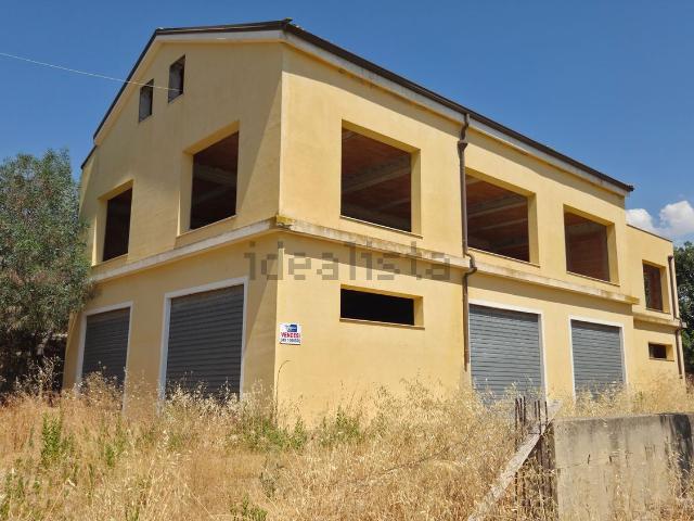Capannone in vendita a Ispica, Sicilia