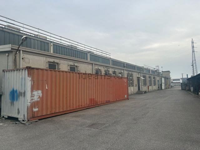 Capannone in vendita a Castenedolo, Lombardia