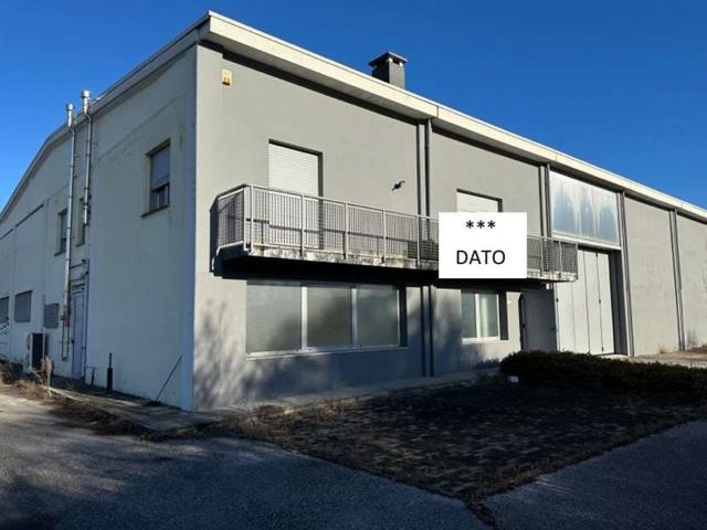 Capannone in vendita a Tavagnacco, Friuli-Venezia Giulia