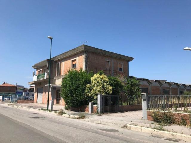 Capannone in vendita a Gorarella, Monte Argentario