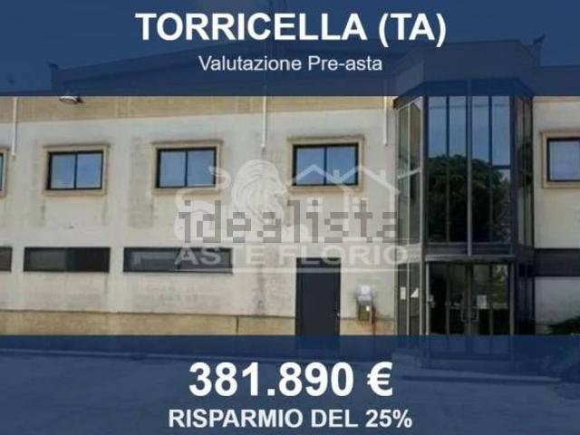 Capannone in vendita a Puglia, Taranto
