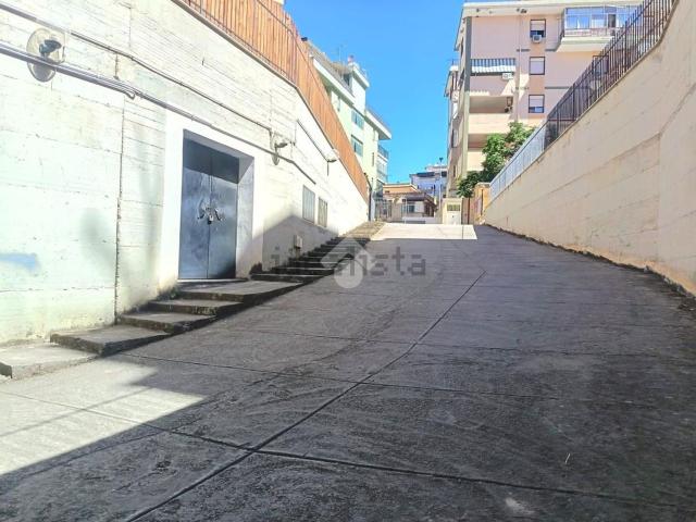 Capannone in vendita a Capaci, Sicilia