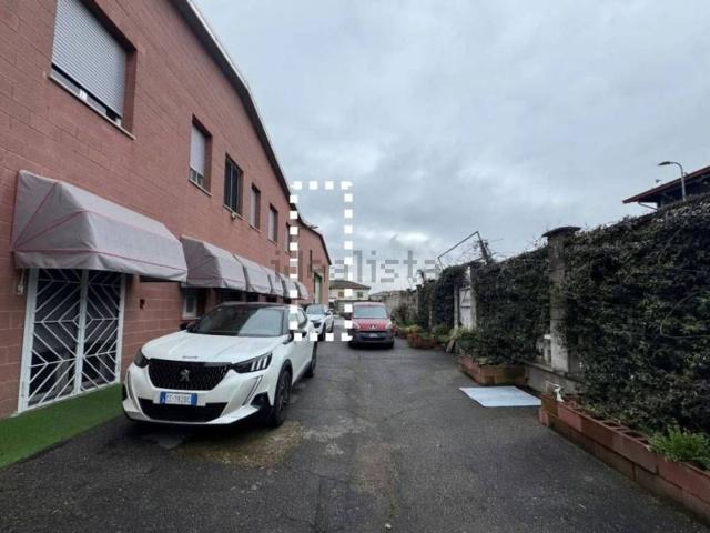 Capannone in vendita a Porta Milano, Piemonte
