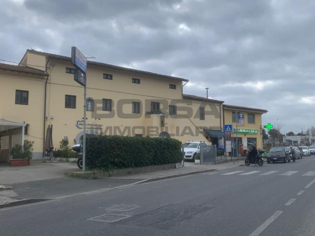 Capannone in vendita a Livorno, Toscana