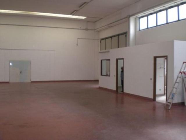 Capannone in vendita a Re, Reggio Emilia