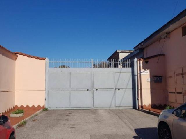 Capannone in vendita a Casalnuovo Di Napoli, Campania