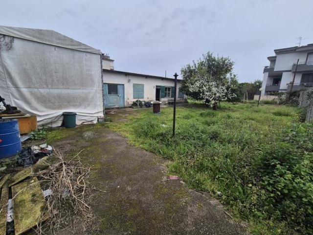 Capannone in vendita a Casalnuovo Di Napoli, Campania