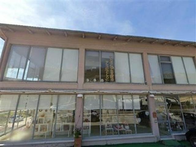 Capannone in vendita a Zona Industriale Sud, Gualdo Tadino