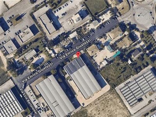 Capannone in vendita a Zona Industriale Paciana, Foligno