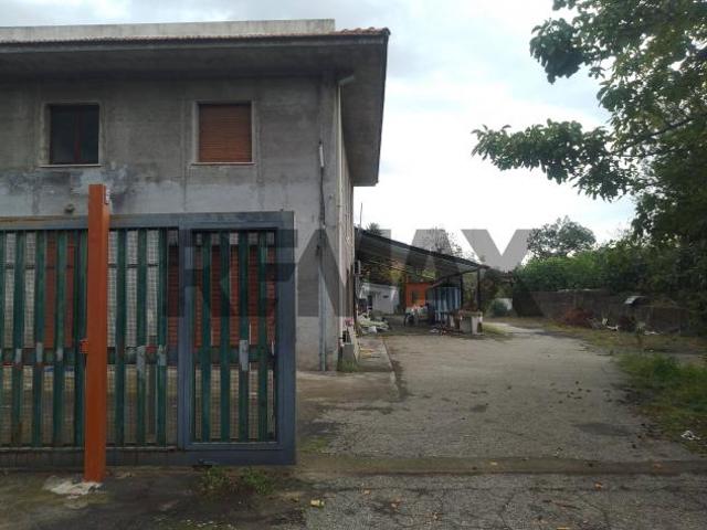 Capannone in affitto a San Giovanni Montebello, Giarre