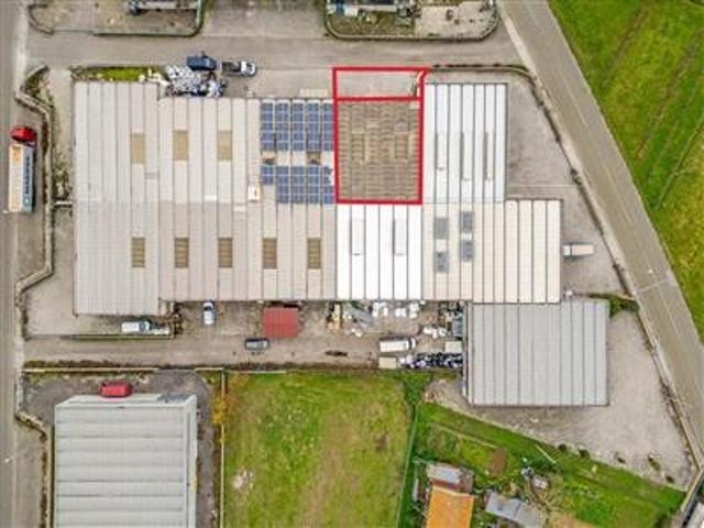 Capannone in vendita a Zona Industriale di Calcinaia, Calcinaia