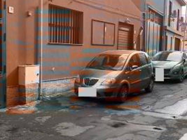 Capannone in vendita a Belpasso, Sicilia