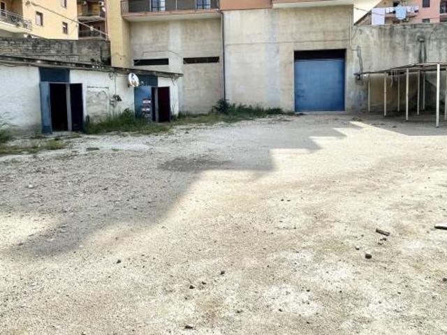 Capannone in vendita a Neapolis, Siracusa