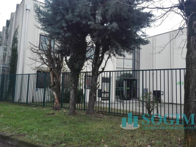 Capannone in affitto a Rho, Lombardia