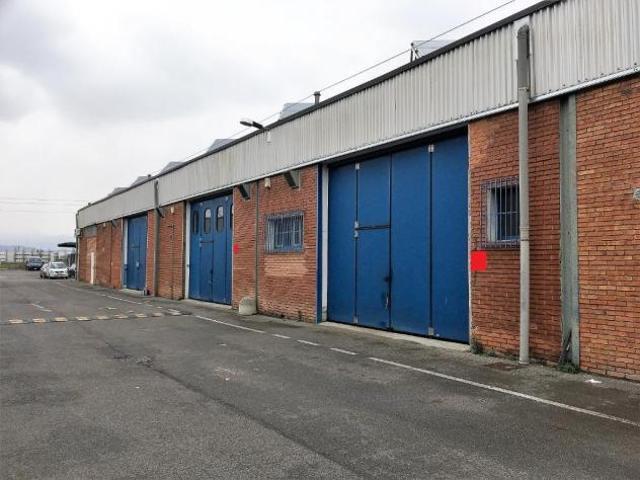 Capannone in vendita a Azzano San Paolo, Lombardia
