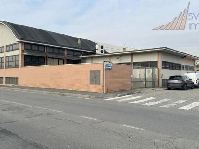 Capannone in vendita a Cinisello Balsamo, Milano