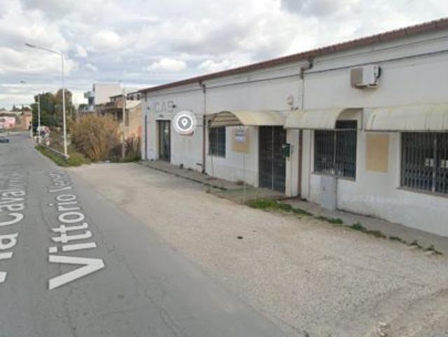 Capannone in vendita a Vittoria, Sicilia