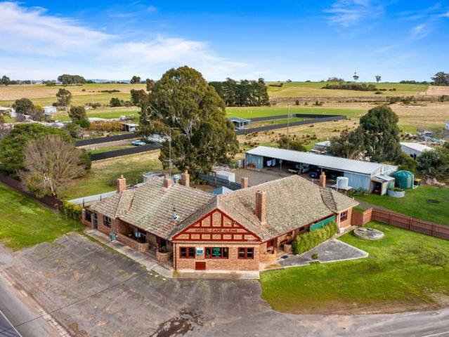 Townhouse for sale in Victoria