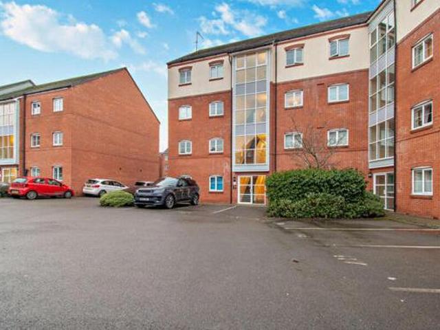 House for sale in Woodloes Park, Green Close