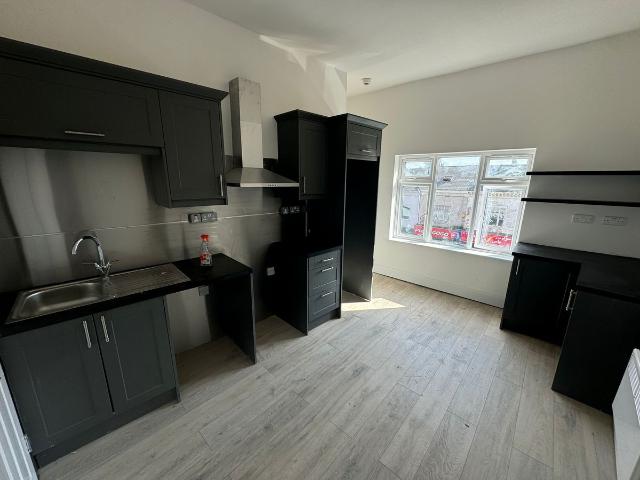 Studio for rent in Cape Hill, Sandwell