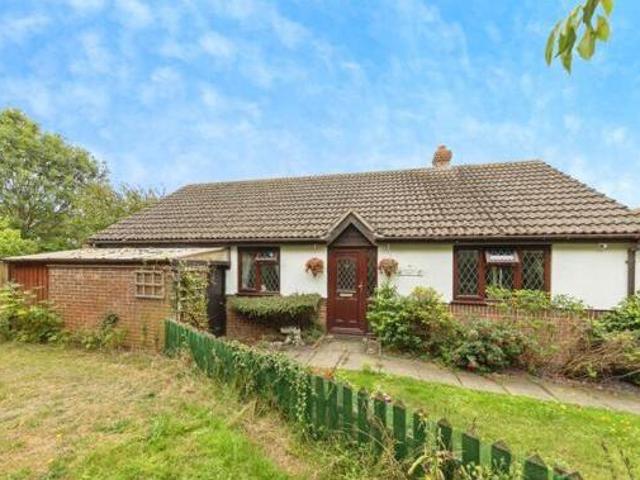 House for sale in Dale Hill, Essex
