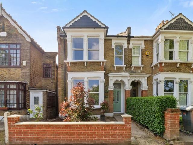 House for rent in Manor Park, Greater London