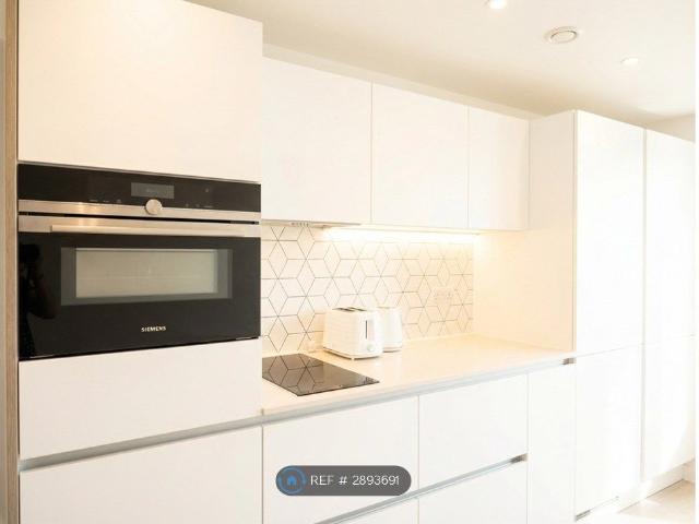Apartment for rent in London Borough of Croydon, Purley