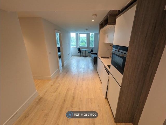 Apartment for rent in London Borough of Croydon, Purley