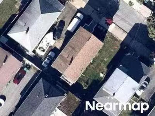 House for sale in Medford
