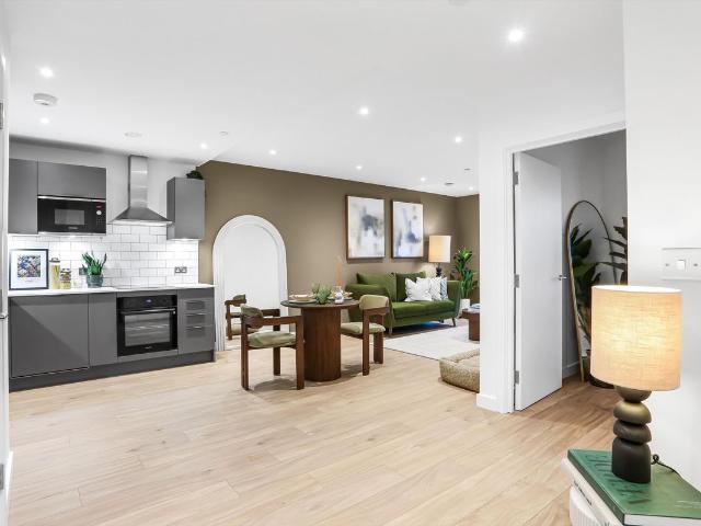 Apartment for rent in London Borough of Hounslow, Strand