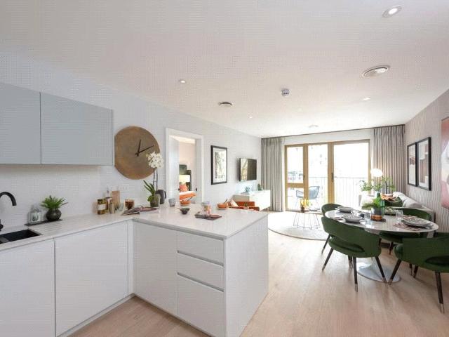 Apartment for rent in London Borough of Hounslow, Strand