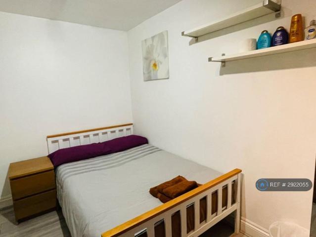 House for rent in Blackwall, Greater London