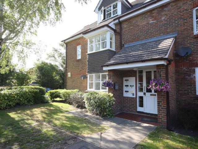 Apartment for rent in Woking, Surrey