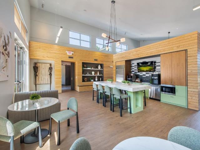 Apartment for rent in Inverness, Illinois